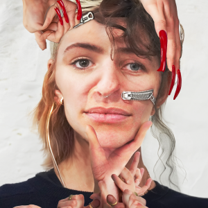 Een zak zonder zelfbeeld AMP KPT beeld 1 groepje expo 25 januari