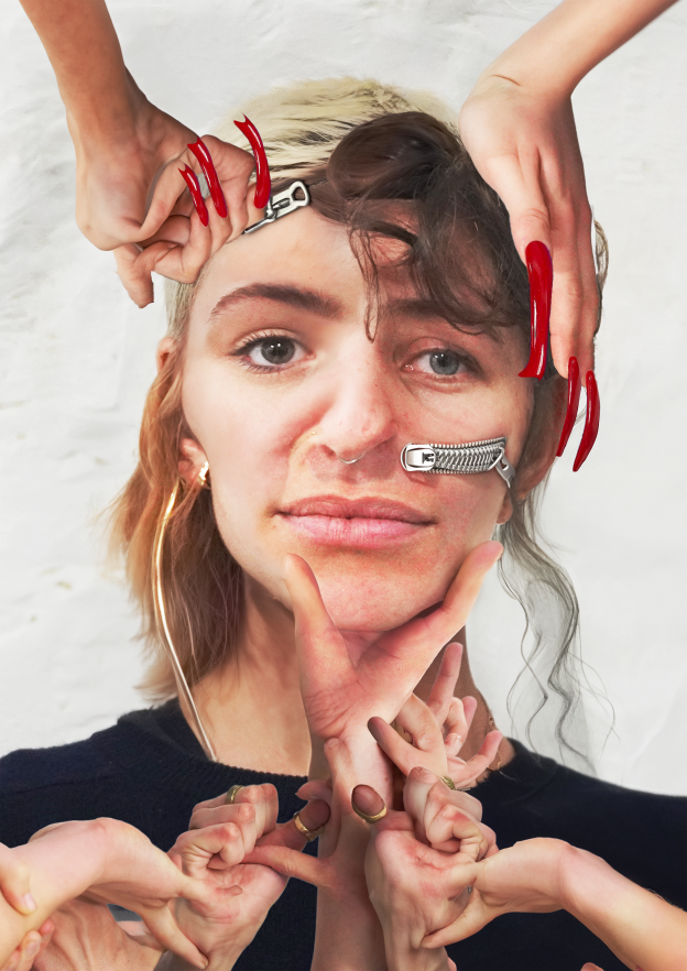 Een zak zonder zelfbeeld AMP KPT beeld 1 groepje expo 25 januari